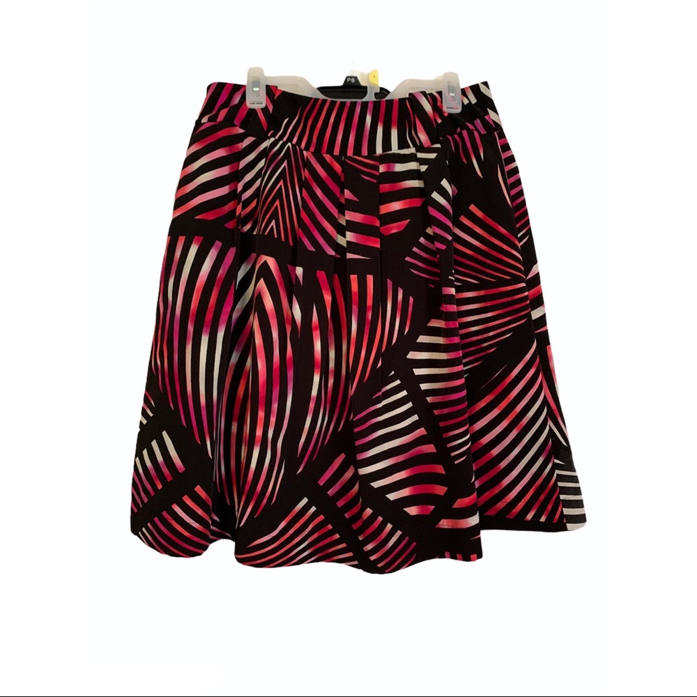 Worthington Pink & Black Pattered Skirt, size 14